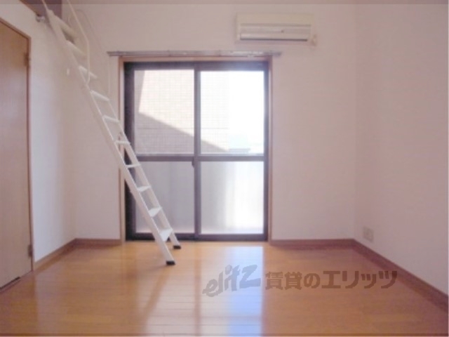 居室・リビング　洋室