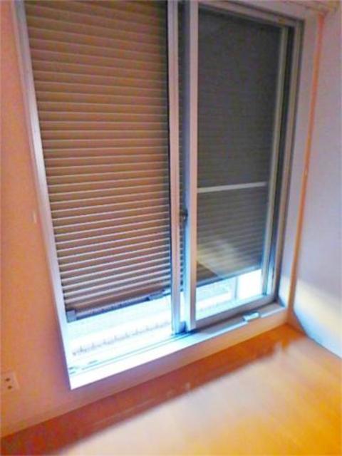 その他　防犯シャッター付きで安心です