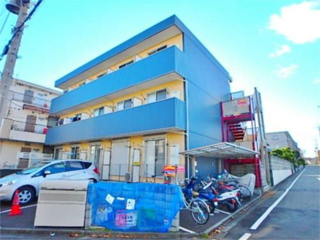 建物外観　一階でも防犯シャッター付きで安心です