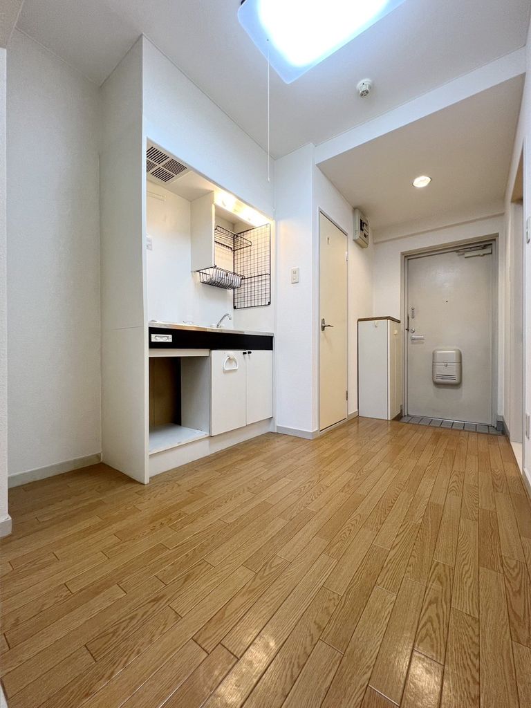 玄関　リビング/居室