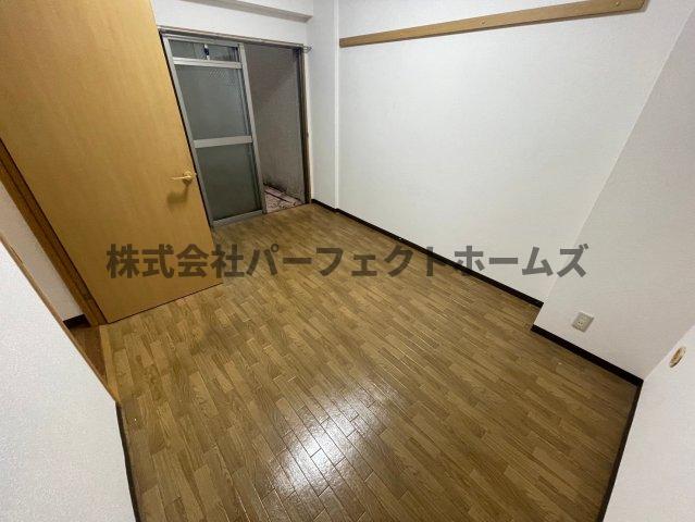 居室・リビング　コンパクトで使いやすい洋室です