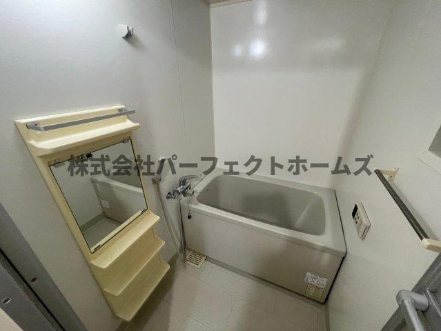 バス・シャワールーム　ゆったり過ごせるお風呂です