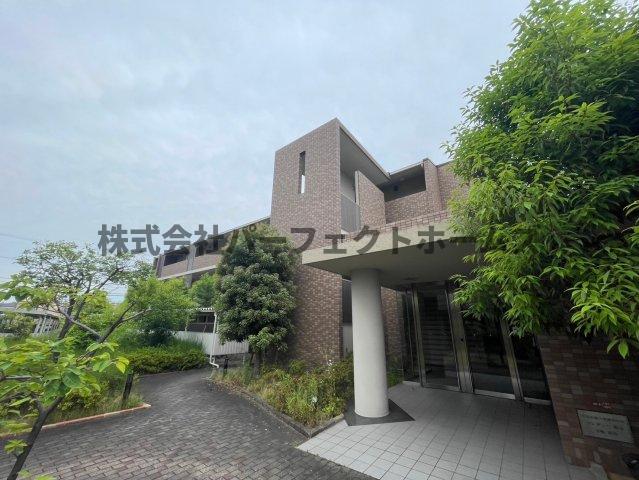 エントランス　建物の内部です