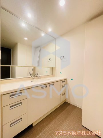 洗面設備　※同物件　別間取り　参考写真