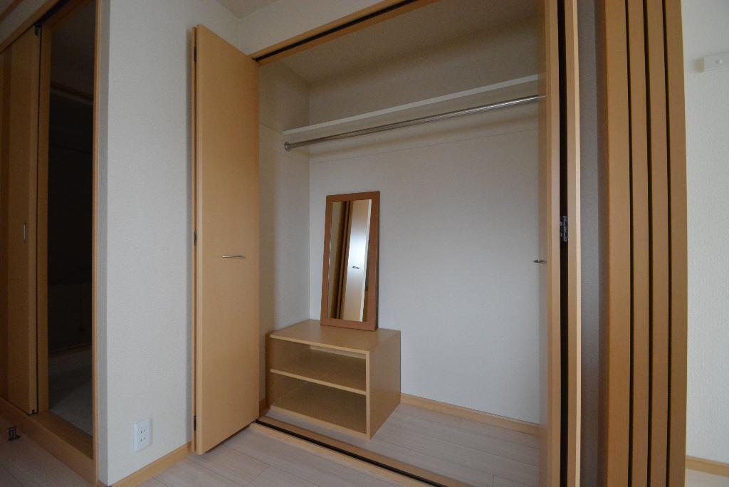 収納　クローゼット