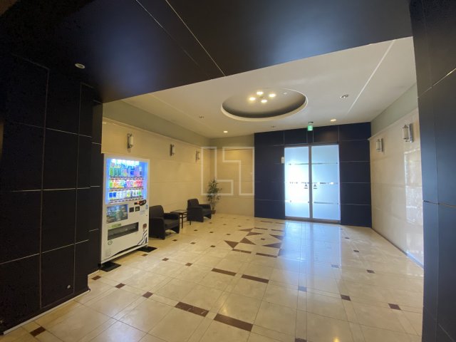 ロビー　QCフラット北堀江（キューシーフラット北堀江）