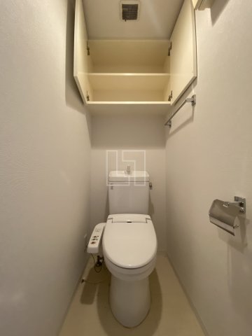 トイレ　QCフラット北堀江（キューシーフラット北堀江） 温水洗浄便座