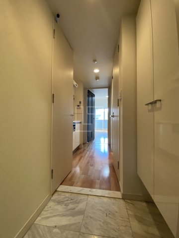 玄関　QCフラット北堀江（キューシーフラット北堀江） 玄関