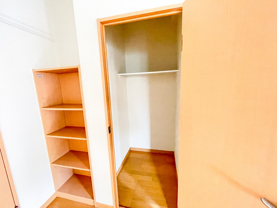 収納　※別号室の写真になります。