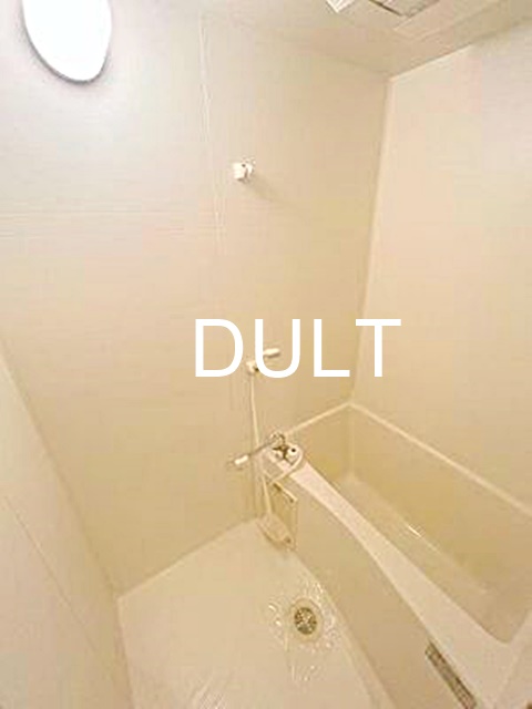 バス・シャワールーム　バスルームです。