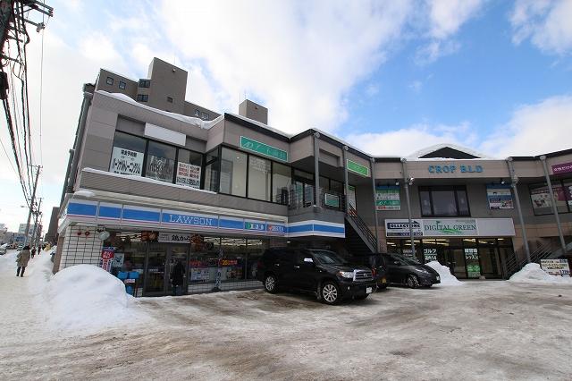 コンビニ　ローソン札幌月寒東一条店（コンビニ）まで198m