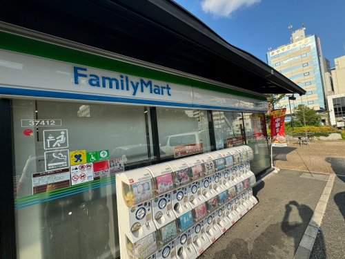 コンビニ　ファミリーマート 天王寺公園茶臼山店（コンビニ）まで558m
