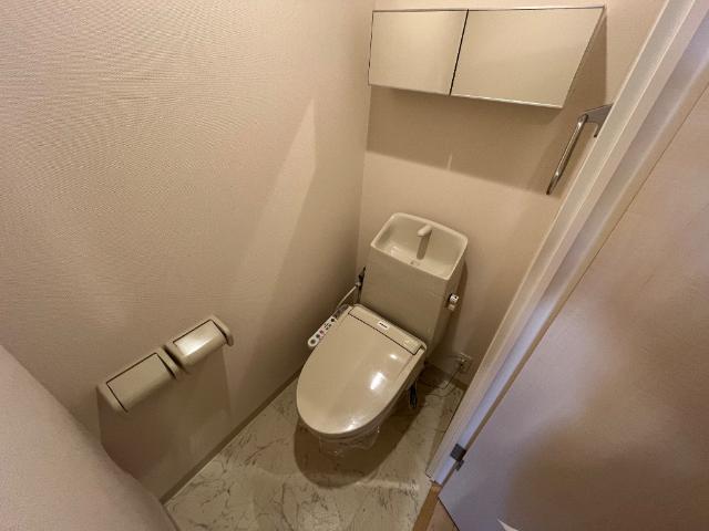 トイレ　シャワー付トイレ