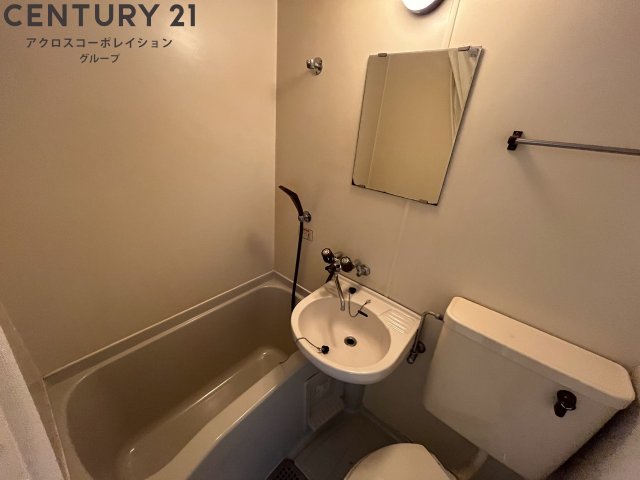 バス・シャワールーム　シンプルなユニットバスです！