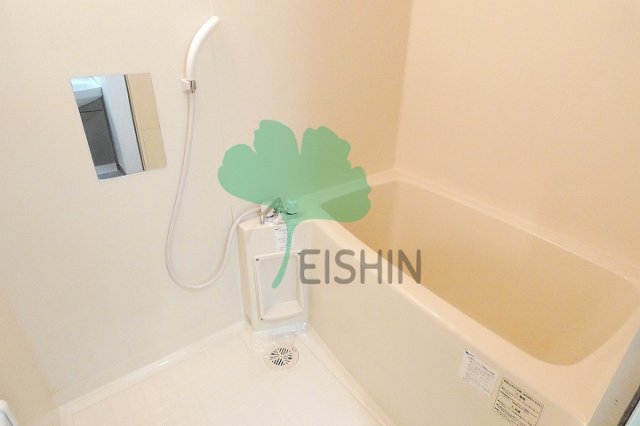 バス・シャワールーム　清潔感のある浴室です！