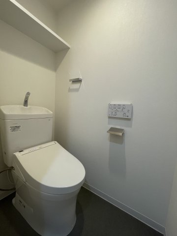 トイレ　同タイプ別室参考写真