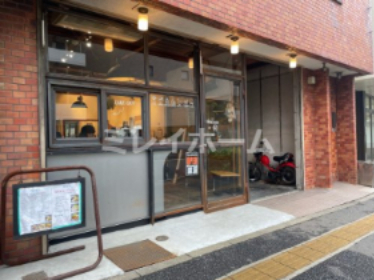 飲食店　EZ（飲食店）まで281m