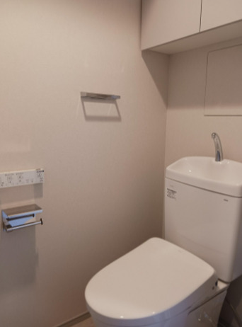 トイレ　別タイプ部屋　参考写真です