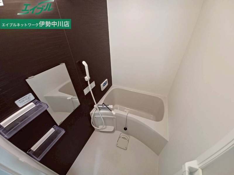 バス・シャワールーム　同型参考写真