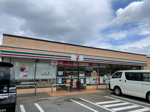 コンビニ　セブンイレブン高岡野村北店（コンビニ）まで553m