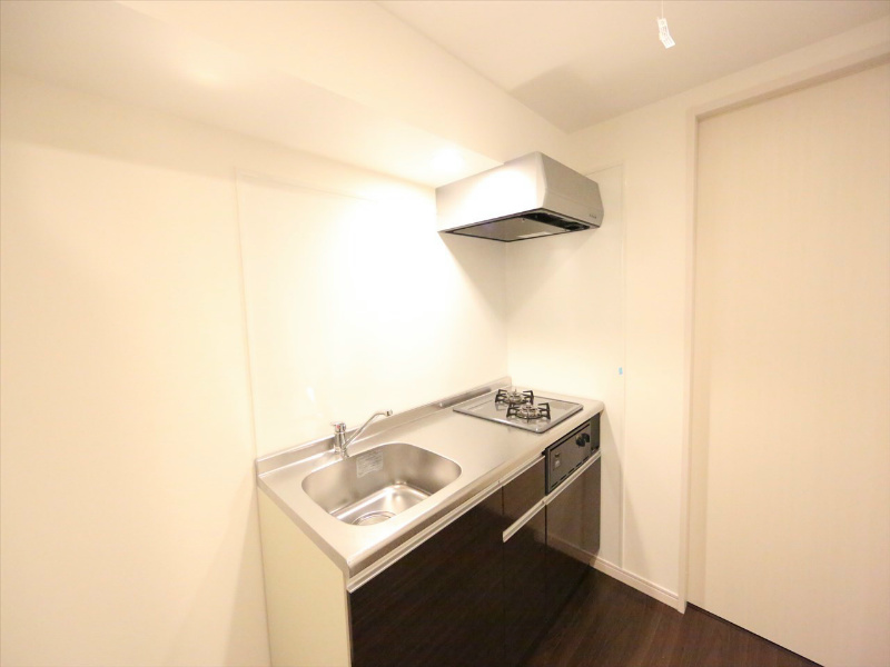 キッチン　システムキッチン（ガス2口）冷蔵庫・レンジ等ご用意できます