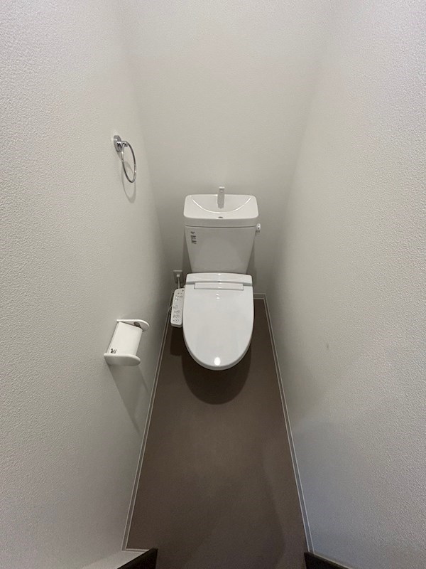 トイレ　同じ施工のイメージ写真