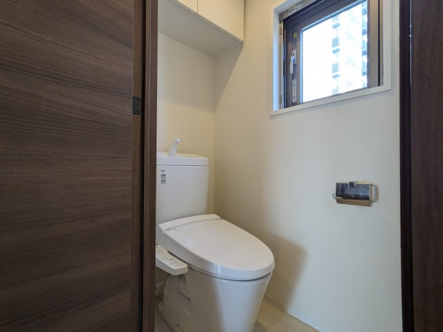 トイレ　落ち着いたトイレです