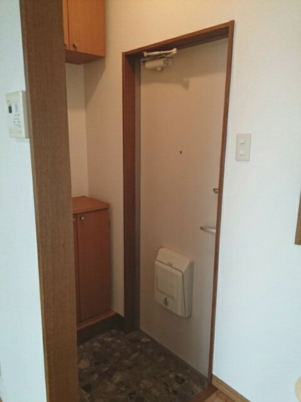 玄関　図面と現状に相違がある場合には現状を優先