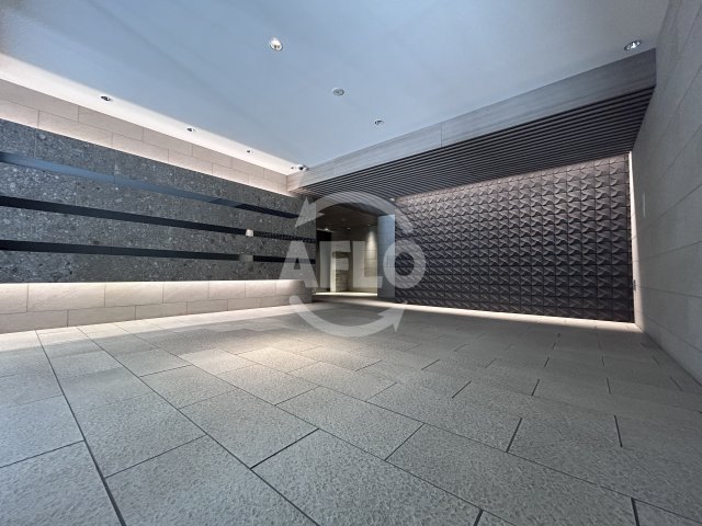 ロビー　オーキッドレジデンス新大阪　　ロビー