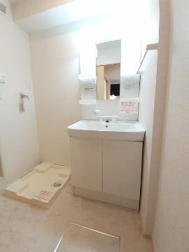 洗面設備　洗髪洗面化粧台