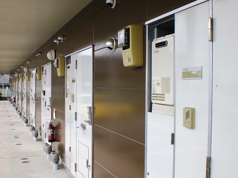 玄関　設備・仕様は号室により異なる為、現況を優先致します。