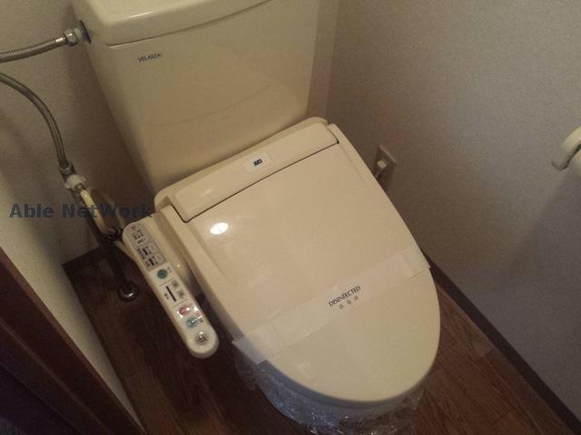 トイレ　温水洗浄便座