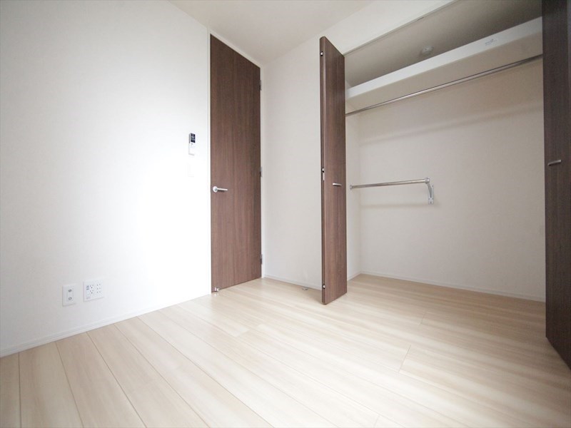 その他部屋・スペース　洋室4.5帖　クローゼット付（収納充実してます）