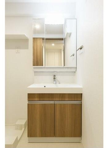 洗面設備　身支度に便利な洗面台！