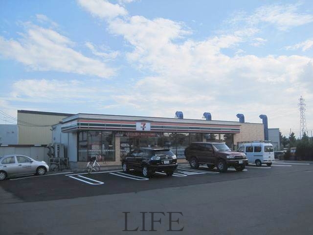 コンビニ　セブンイレブン札幌インター店（コンビニ）まで481m