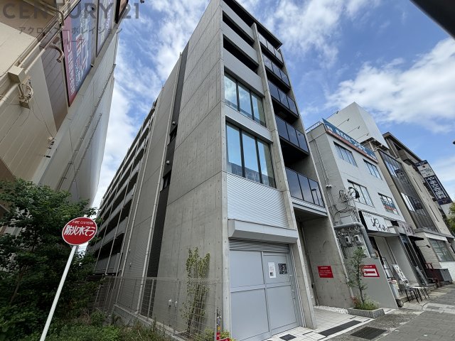 建物外観　エレベーター、宅配ボックス完備☆