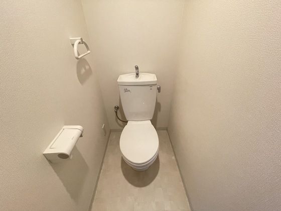 トイレ　※別部屋の写真です