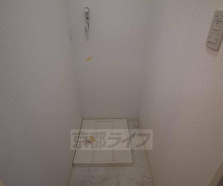 その他設備　室内に洗濯機置き場完備