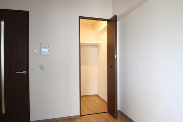 収納　写真は別号室のものです。