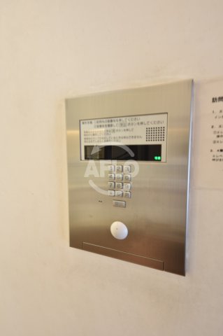 セキュリティ　ディーグラフォート大阪NYタワー肥後橋　オートロック