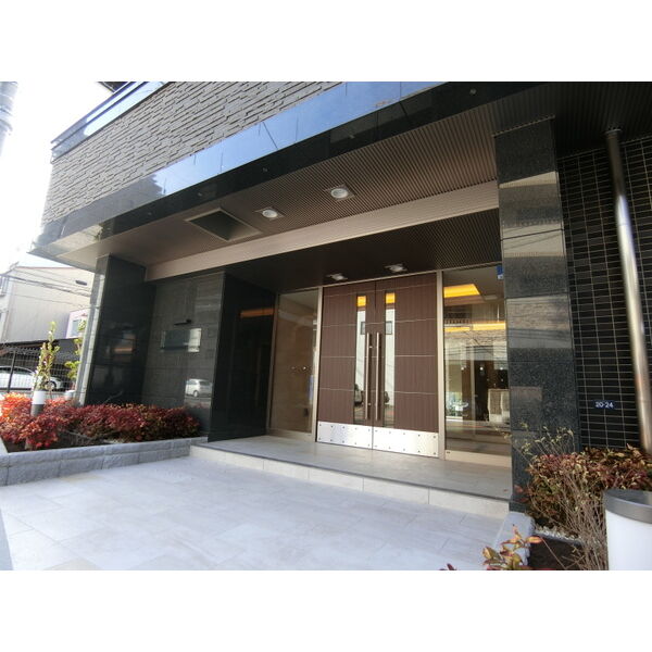 その他　エントランスアプローチ