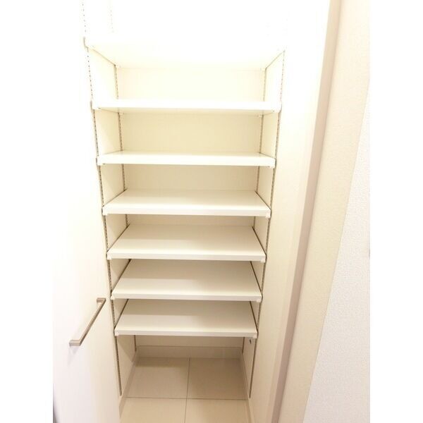 収納　シューズボックスです。