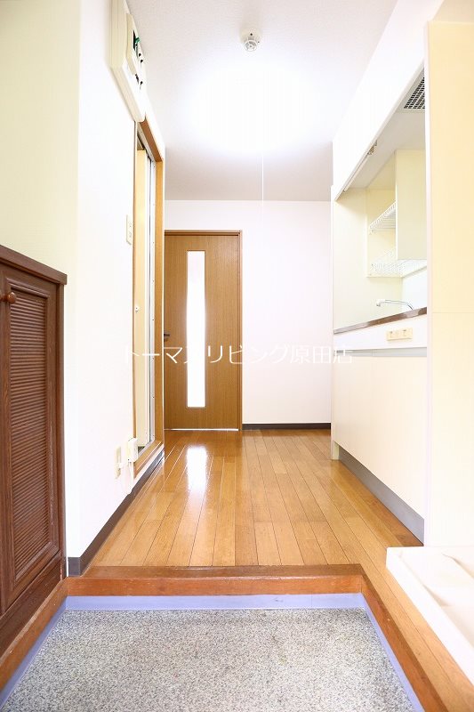 玄関　307号室写真