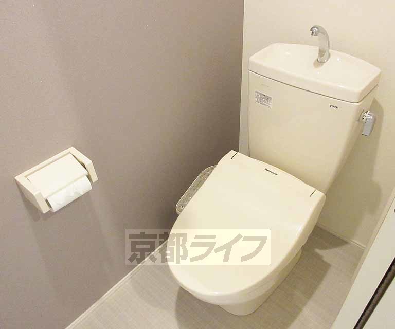 トイレ　清潔感のあるトイレです