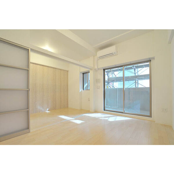 居室・リビング　同仕様