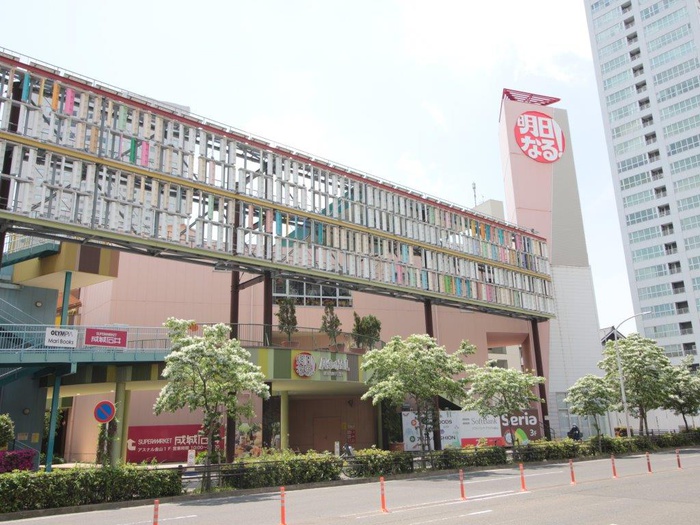 ショッピングセンター　アスナル金山（ショッピングセンター）まで640m