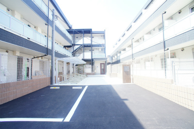 エントランス　建物の内部です