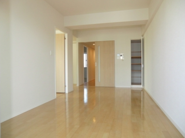 居室・リビング　☆明るい居室☆