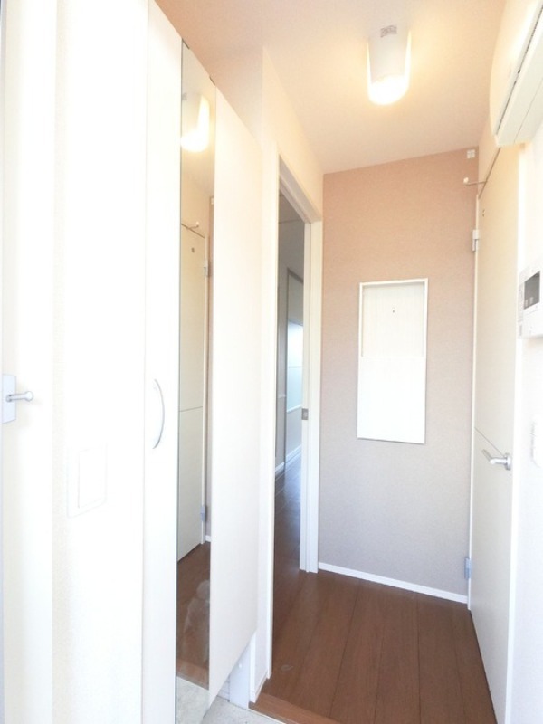 玄関　図面と現状に相違がある場合には現状を優先