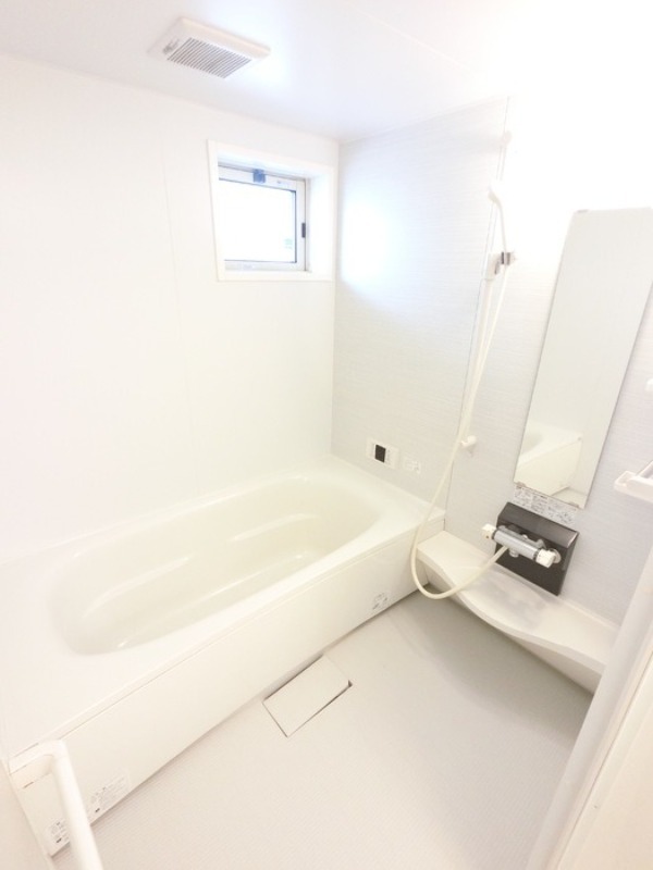 バス・シャワールーム　図面と現状に相違がある場合には現状を優先